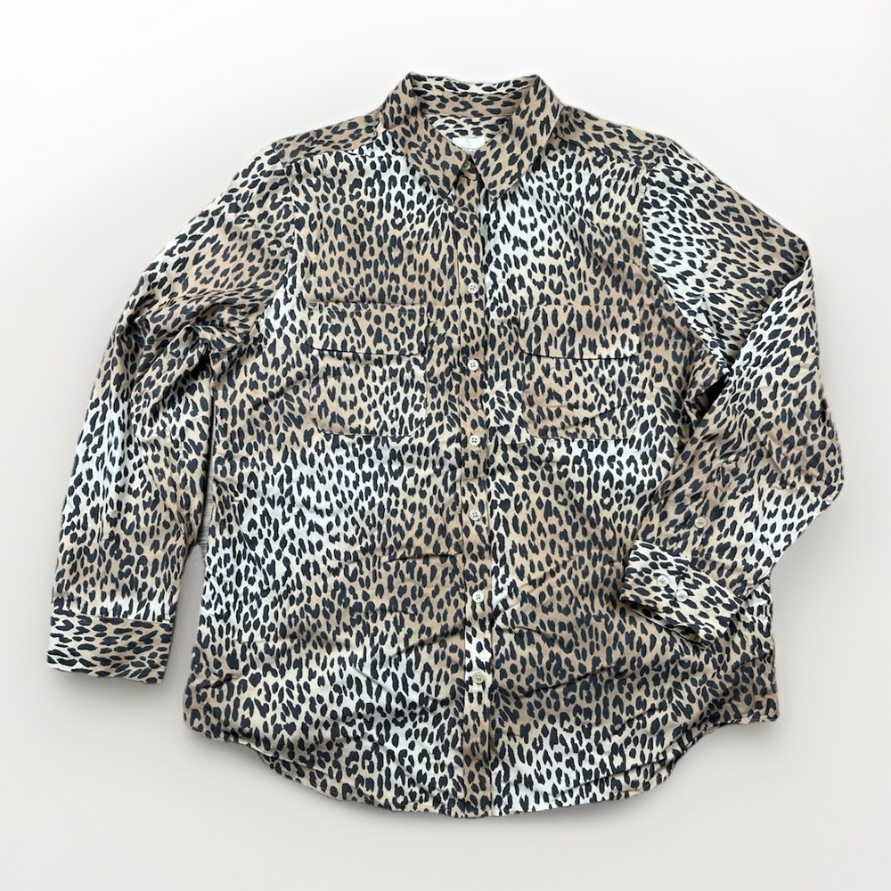 Chicos Button Down Shirt Women's Size 2 Large No‎ Iron Leopard Print Long Sleeve